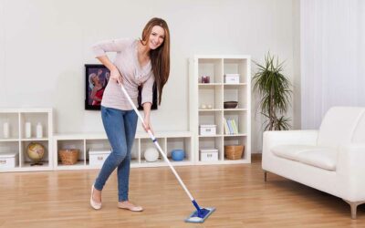 Revive Your Wood Floors with Vinegar: A Natural and Effective Cleaning Solution