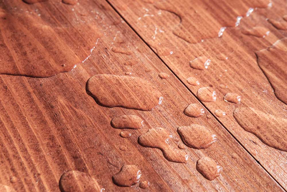 Transform Your Hardwood Floors with Water & Vinegar: The Ultimate Cleaning Guide
